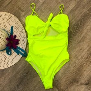 Swimwear Brand New!! No Tag  🔴 Buy one and get one 50% off.‼️